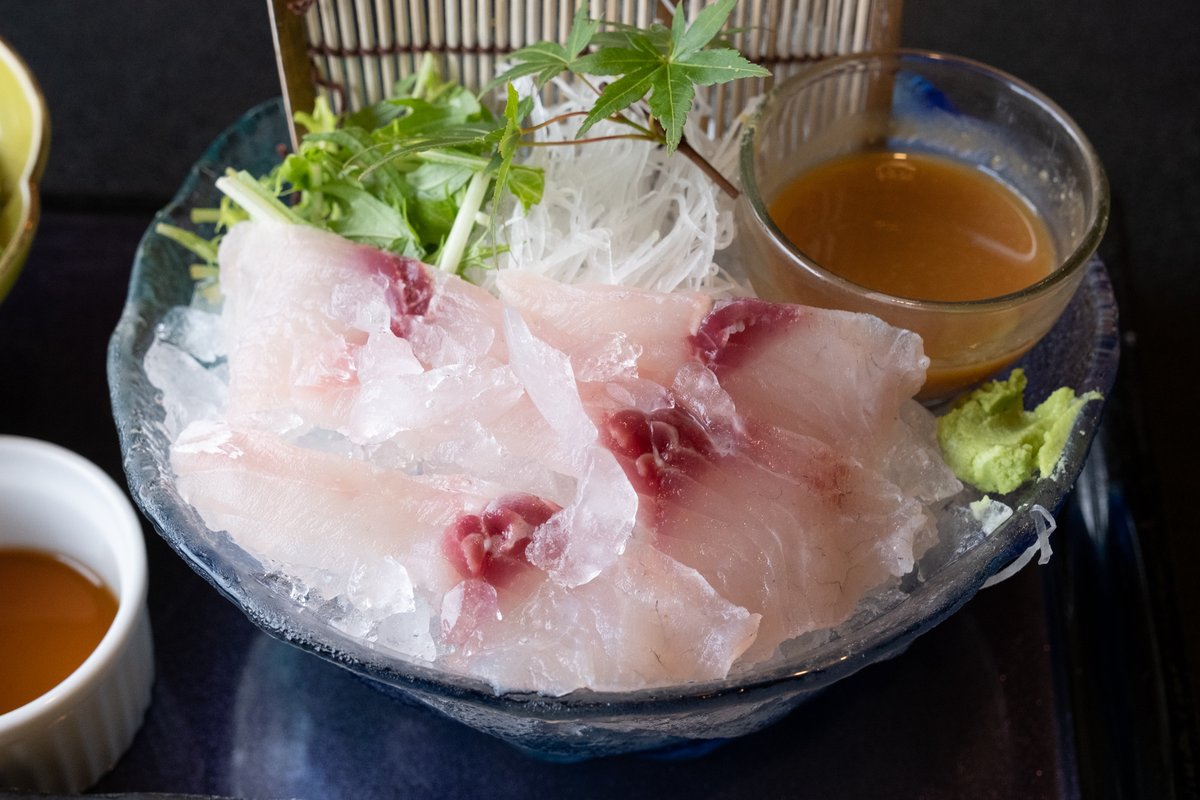 草柳佳昭 鯉のあらい なまずの刺身 鯉こく なまずの天ぷらとたたき揚げ 群馬県板倉町のうおとしさんで いただきました 他にも気になる川魚メニューがいっぱいあったけど このセットでお腹いっぱいに 草柳佳昭 鯉のあらい なまずの刺身 鯉こく なまずの天ぷらとたたき揚げ 群馬県板倉町のうおとしさんで いただきました 他にも気になる川魚メニューがいっぱいあったけど このセットでお腹いっぱいに