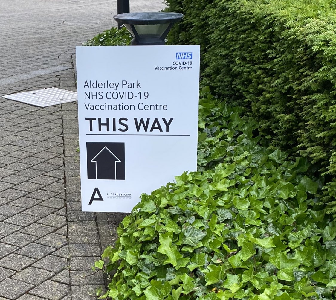 Thank you to the entire team <a href="/AlderleyPark/">Alderley Park</a> including  <a href="/EastCheshireNHS/">East Cheshire NHS Trust</a>, <a href="/MidCheshireNHS/">Mid Cheshire Hospitals 🏥</a> and all the volunteers, who looked after our U.K. team this week as we got our #CovidVaccine 😀💉🎉