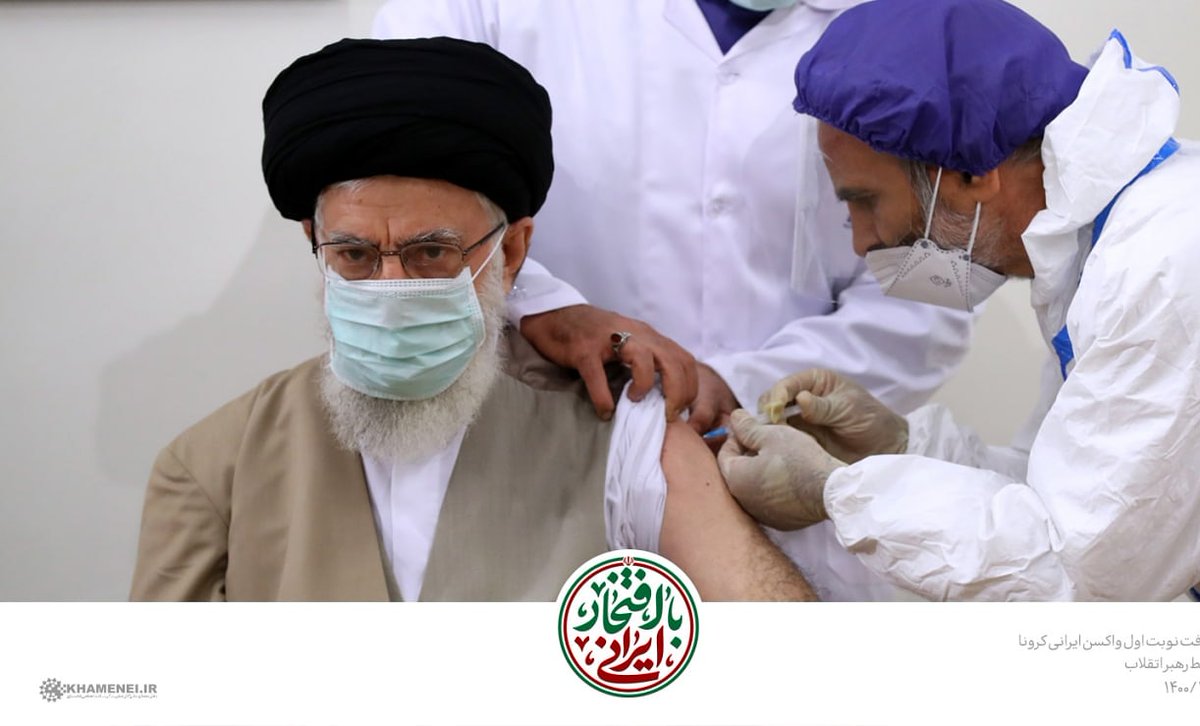 safir_omid's tweet photo. منوتو یه مستند ساخته بود که فلان پُل که افتتاح شد رضاخان دستور داد پیمانکار با زن و بچش از پل رد بشه تا مردم خیالشون راحت شه.کلی هم این سلطنت طلب احمق به به و چه چه کردن.
اما امروزآقا واکسن رو به خودش زد تا مردم مطمئن بشن چون به دانشمندان کشور اعتماد داشت
#ایران_قوی
#واکسن_ایرانی https://t.co/ZHHAmfHDkG