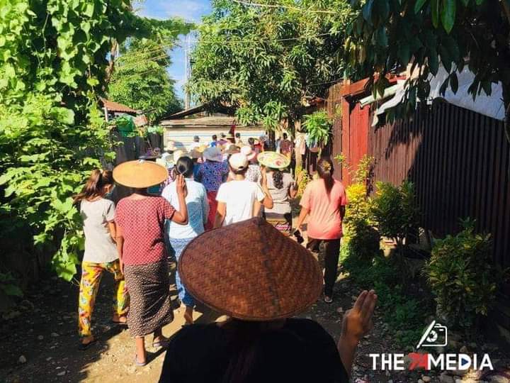 mppt95's tweet photo. "Tamakan will not be silent" People in Tamakan, Phakant, protested against the dictatorship and ended successfully despite security tensions !!
#WhatsHappeningInMyanmar
#June25Coup https://t.co/LnsqAUtA3b