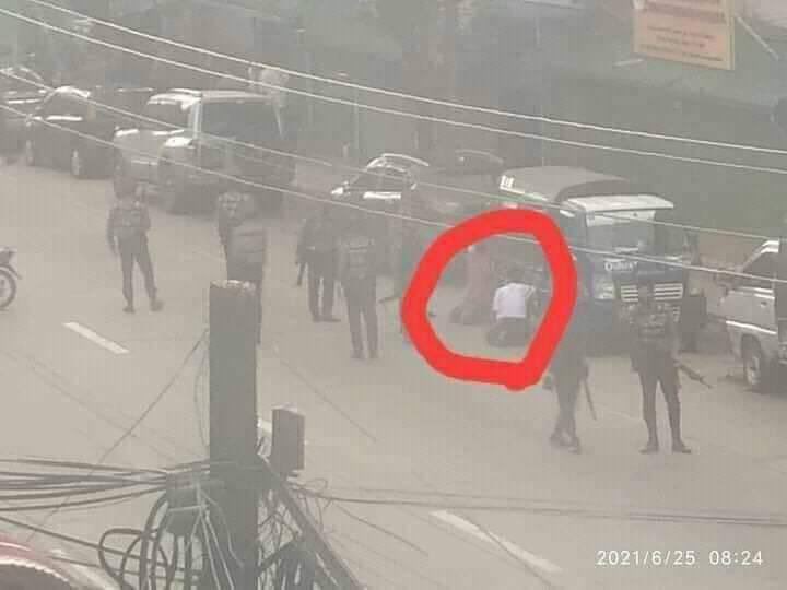 Two innocent pedestrians were forcibly abducted by military terrorists after an explosion happened in front of Hlaing Tsp’s General Administration Department this morning. #June25Coup #WhatsHappeningInMyanmar