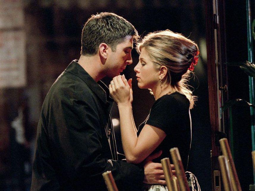 Jennifer Aniston would've 'proudly' slept with 'Friends' co star David Schwimmer