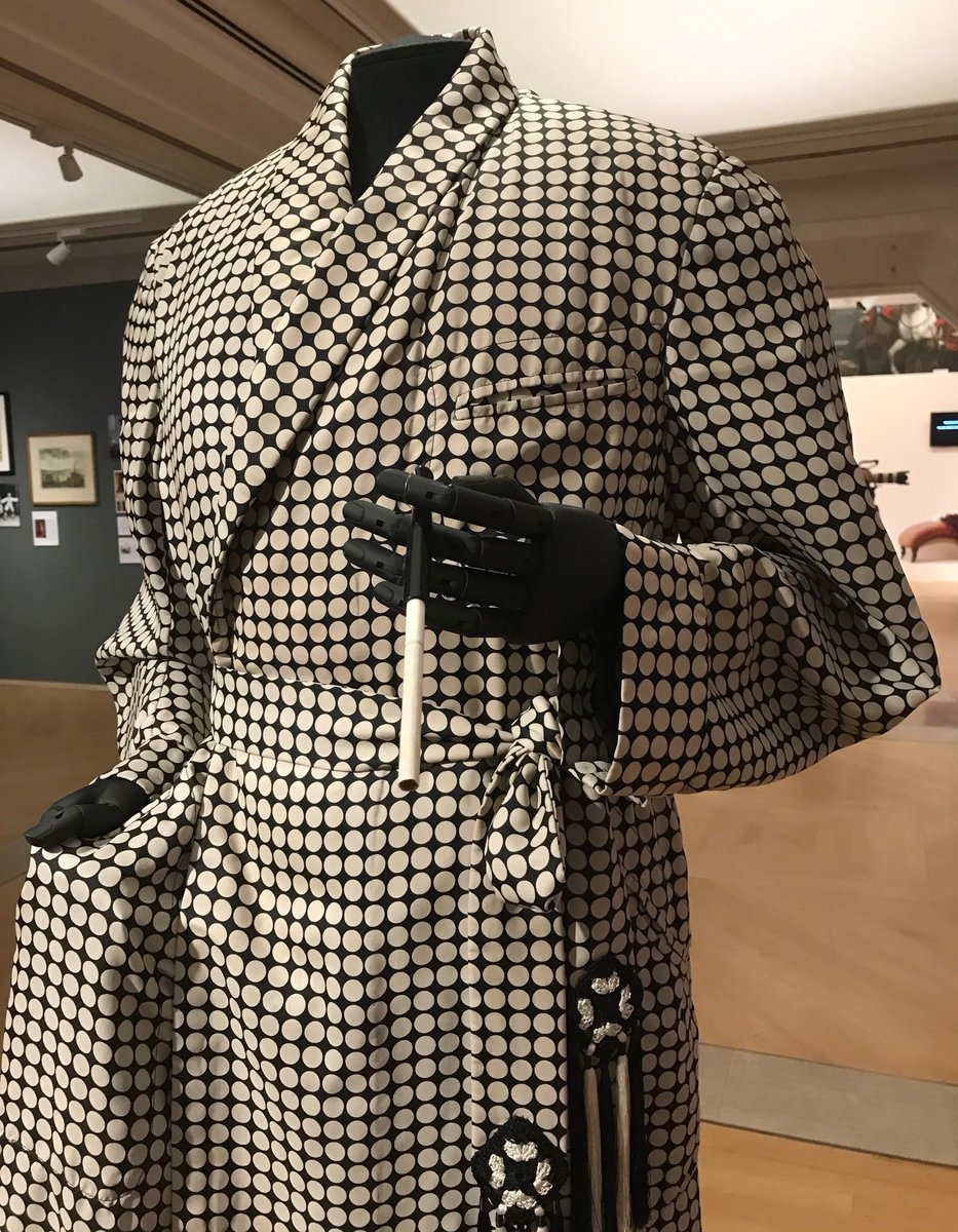 cityoflondon's tweet image. Have you booked your FREE tickets to the #NoelCoward &apos;Art &amp;amp; Style&apos; #exhibition at @GuildhallArt yet? You can order them here - …ildhall-art-gallery.arttickets.org.uk - and this #Smartify tour, presented by curator Brad Rosenstein, may whet your appetite! tinyurl.com/ybjjrzat