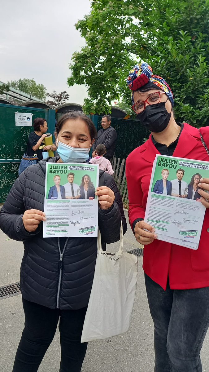 PSPANTIN's tweet photo. Dernière mobilisation matinale avant le second tour devant les écoles et au marché Olympe de Gouges pour rappeler et convaincre que le 27 juin il faut voter 🗳  pour les candidats de la gauche rassemblée 🌹☘️🤝 @AgirPantinLePre #JulienBayou #departementales2021 #Regionale2021 https://t.co/eZhBnKln1U