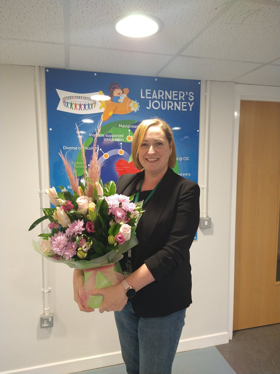 Joly_Mrs_'s tweet photo. Going to miss this lovely lady next year as she embarks on a new journey with the WL CLPL team next year. We @IwsEit @IWS_Secondary @wlconnolly will all miss you so much @StephMack95!!!! https://t.co/w9SthxHPng