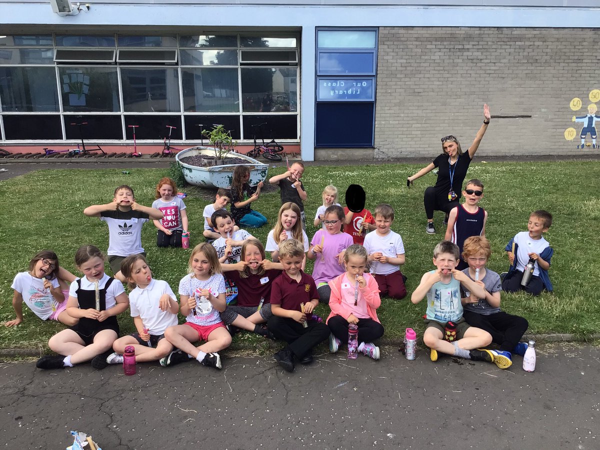 Miss Campbell & P1 tweet media