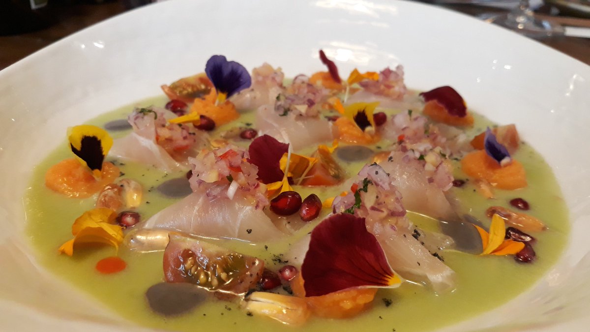 esarraitzes's tweet photo. Tiradito de corvina apaltado. https://t.co/YB0dWGD21d