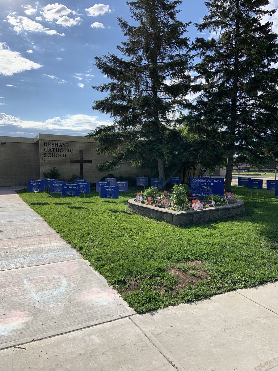 Rieger’sDaytimeFam🔥 tweet media