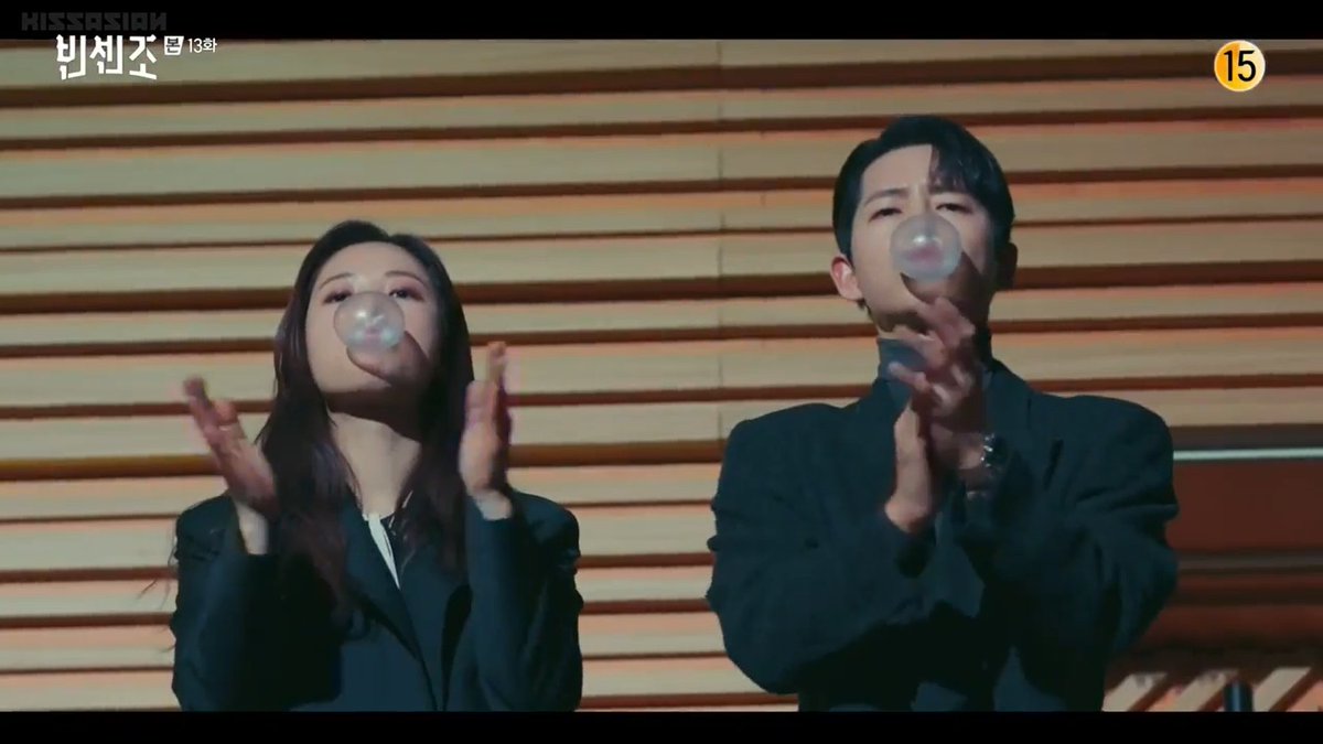mine_dawa's tweet photo. HAHAHAAHHAAHHAHAA #SongJoongKi #JeonYeoBeen #Vincenzo https://t.co/EZeOXvgP8a
