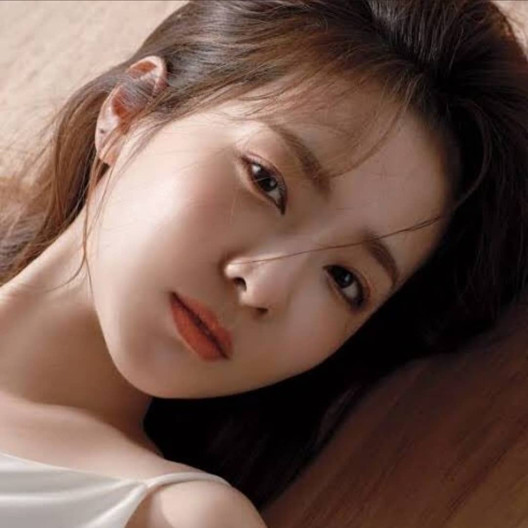 giannag43212741's tweet photo. Fact: yOu can't talk about kpop visuals without mentioning Dara Park 😍
#QueenDara #Goddess #SuperiorVisual https://t.co/Y8KKqm1dG9