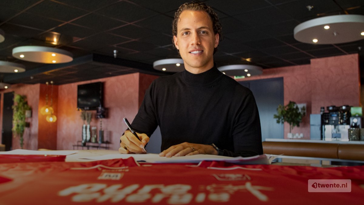 Troupée keert terug bij FC Twente: verdediger sluit meteen aan bij eerste training

bit.ly/3zVvEEZ

#Twente #Enschede #FCTwente #Voetbal