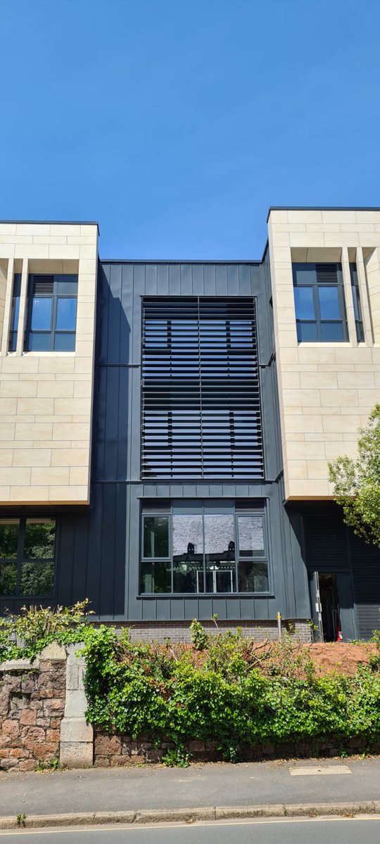 Always great to visit the sites we have worked on before handover. The final finished building is outstanding. Main Contractor <a href="/WillmottDixon/">Willmott Dixon</a> / @AWW Architects / <a href="/ExeterCollege/">Exeter College</a>
.
.
📍#Exeter
.
.
#aluminium #aluminiumwindows #aluminiumdoors #construction #design #engineering