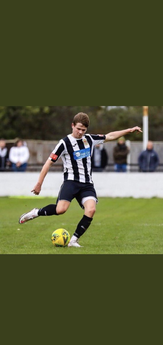 Sports9Agency's tweet photo. Really pleased to get @Arch_mcfadden24 over the line at @officialswifts 
Looking forward to how well Archie plays and improves at Heybridge FC next season! Well done Archie ⚫️⚪️ 

#bigfuture #rightback #NeverGiveUp #positivity #speed #performances #football #enjoyyourself https://t.co/GwFWQBUfQ0