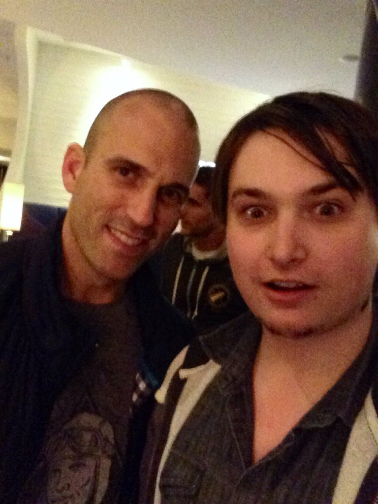Good memories /w <a href="/Thick44Official/">Thick44</a> thread 

- Suaving him in BF4 for a video (Ways to die) 
- Helping out with some other BF4 videos (megalodon) 

But the best: 
- Meeting him at Visceral in 2015 (Yes thats me looking weird into a camera)  ❤️

gofundme.com/f/thick44s-bra…