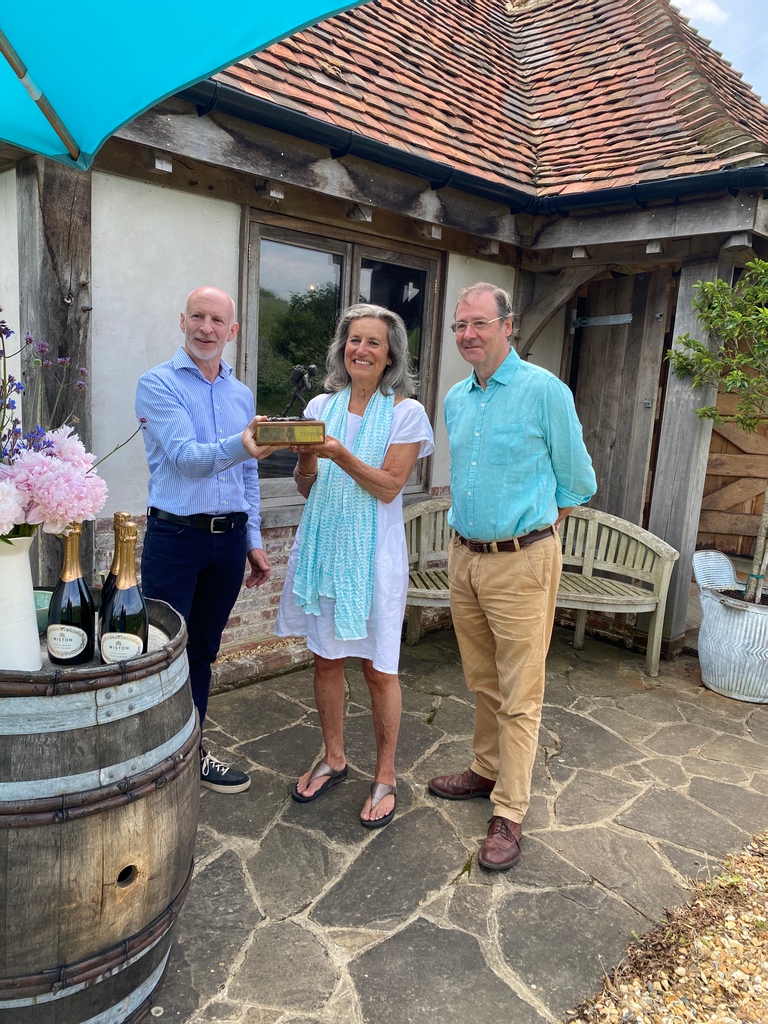 VineCareUK's tweet photo. Had a lovely morning yesterday at Wiston Estate presenting the Wine GB trophy for best Blanc de Blanc for their 2015 vintage.  Thank you for your lovely hospitality….and wine 🥂😍
 
#Wistonestate
#Winegb
#Englishsparklingwine
#Blancdeblancs
#trophywinner https://t.co/5EYmpk5c8r