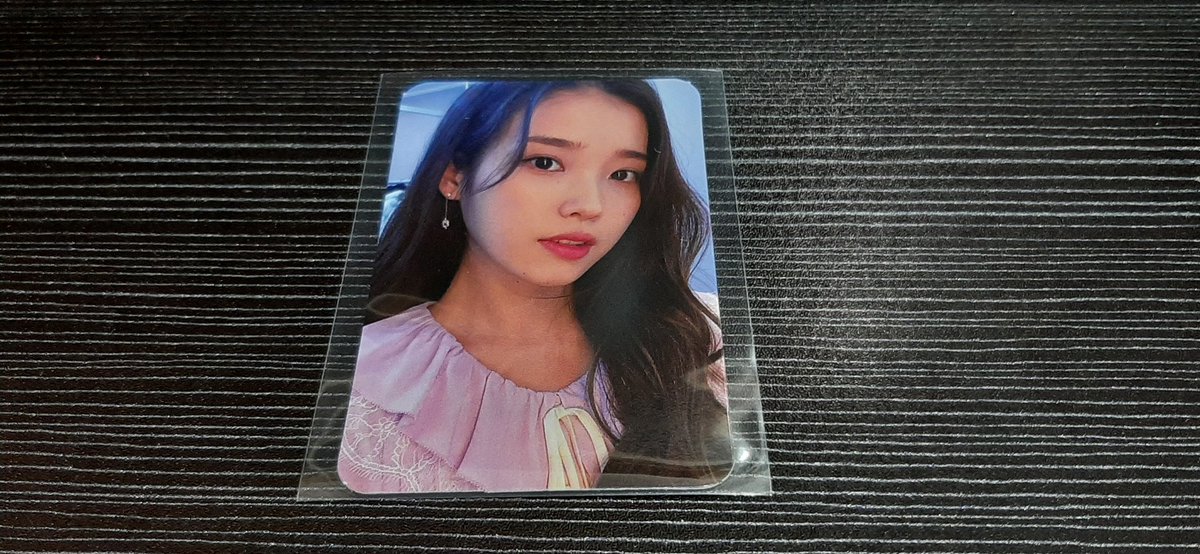 purplerosesrred's tweet photo. May naghahanap pa ba neto? Kinancel nung nagpa reserve eh. Let me know if may willing kumuha. 

P150 with clear sleeve and toploader. Thank you 😊

IU Lilac MD Photocard Lee Jieun

MoD: Grab (P49 flat rate)

Shopee c/o / Gogo Xpress / J&amp;T / ABest https://t.co/1AiCPuC4IE