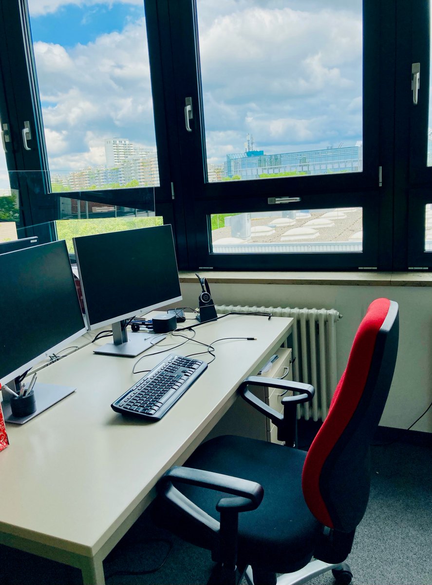 Homeoffice ist angesagt!
Nichtsdestotrotz bleibt man im regelmäßigen Kontakt und Austausch🤝
In unserem „Mitarbeiter Small Talk“ verrät uns die IT-Leiterin Nicole Hahn das Geheimnis ihrer langen Verbundenheit mit Unternehmen👉hoermann-logistik.de/de/unternehmen…