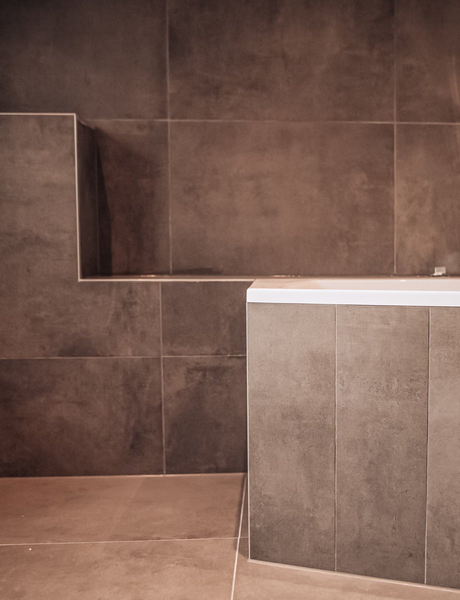 ADLER BAU tweet media