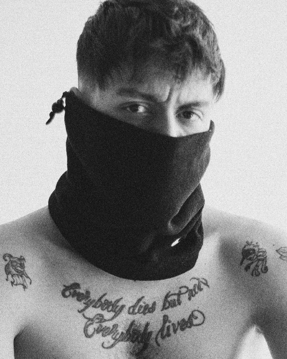 SpotifyTurkiye's tweet photo. Old G ve Velet'in 1 dakika 56 saniyeye rap'te ritim ve sözün tüm gücünü sığdırdığı Business şimdi Spotify'da.  👊 https://t.co/ucnPcJxMuA @oldgoffline https://t.co/AZ0eMTHcaW