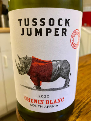 What's a great wine for summer? Richard Auffrey from A Passionate Foodie says a South African Chenin Blanc is a crisp, tropical treat for warm weather sipping!
<a href="/richardpf/">The Passionate Foodie</a>
bit.ly/3zXgIq3
#winelover #FridayVibes #winetime