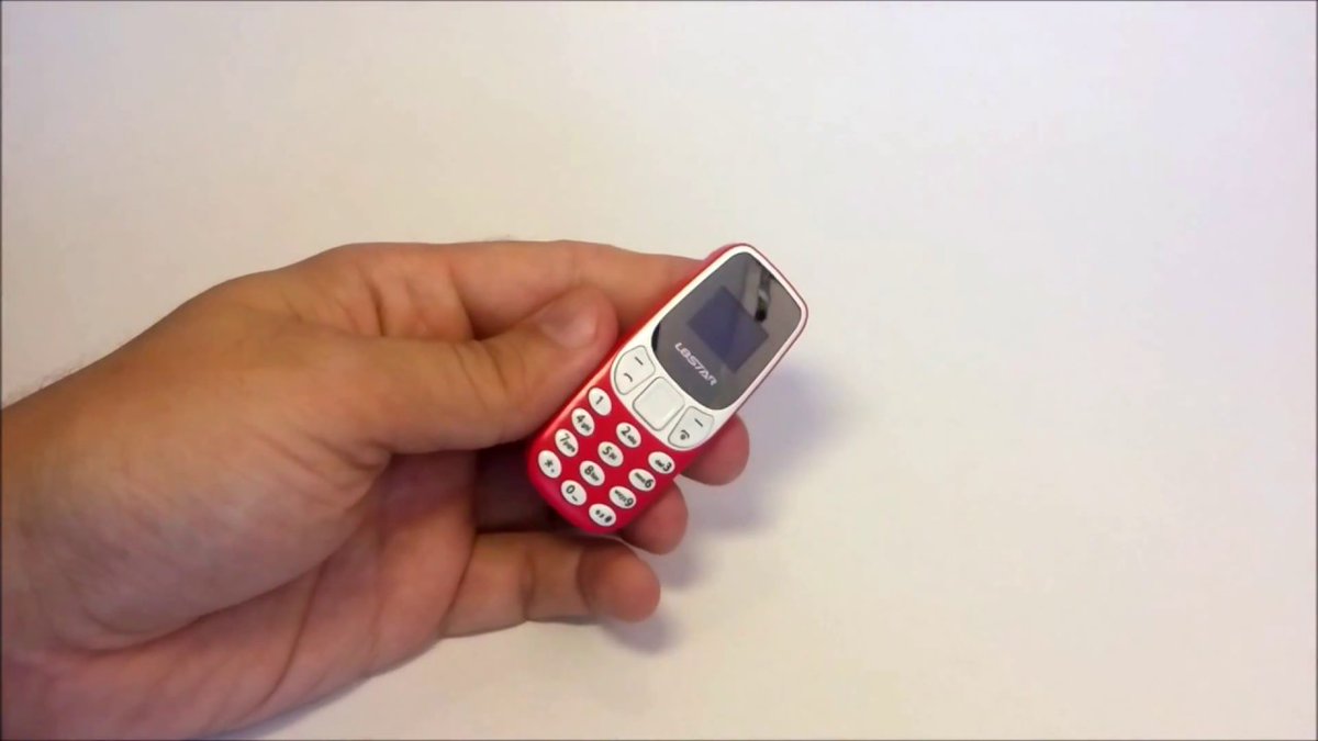 AMR_Informatica's tweet photo. Y para finalizar la #semana, os
presentamos el #móvil más #pequeño del #mundo.
Aunque parezca de #juguete, es totalmente funcional,
soportando #DobleSIM y #MicroSD. Además de
#llamadas, puede funcionar como reproductor #MP3.
.
#Gijon #Asturias #Infomática #Tecnología #Clientes https://t.co/n8yvDRJps9