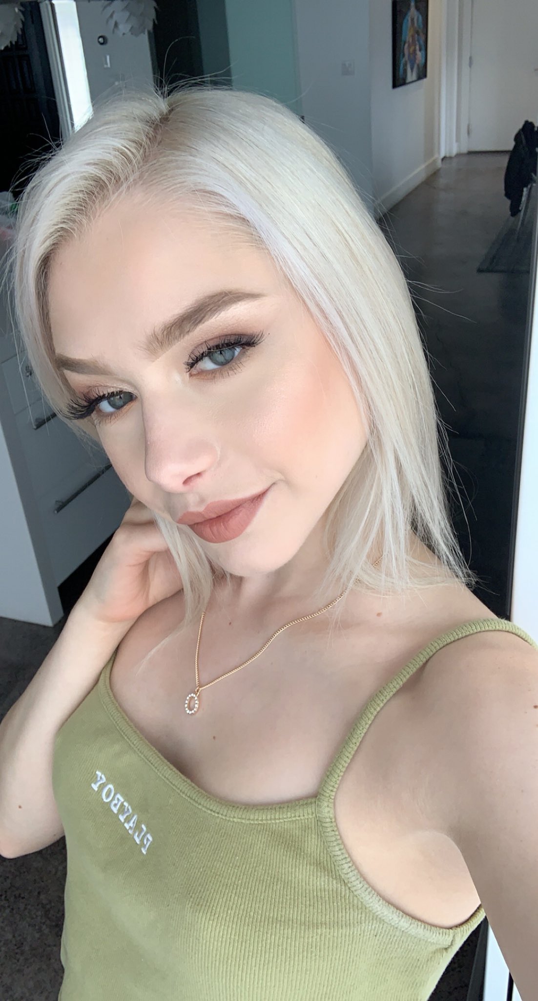 Scarlett Hampton on X: It's a good day☀️💖get to know me on  t.coru50Tit1UC☺️💕✨ t.cols9Ztnx6am  X