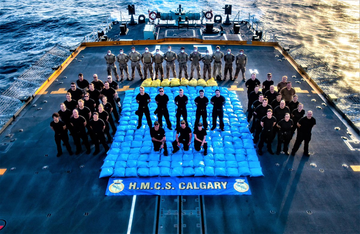 CJOC_COIC's tweet image. Today is #InternationalDayAgaisntDrugAbuseandIllicitTrafficking, shout out to #HMCSCalgary and CTF-150 for their breaking counter-narcotics record with 17 seizures on #OpARTEMIS! Drugs such as hashish, heroin, and methamphetamine were confiscated during their deployment. #BZ