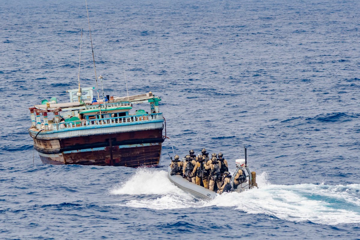 CJOC_COIC's tweet image. Today is #InternationalDayAgaisntDrugAbuseandIllicitTrafficking, shout out to #HMCSCalgary and CTF-150 for their breaking counter-narcotics record with 17 seizures on #OpARTEMIS! Drugs such as hashish, heroin, and methamphetamine were confiscated during their deployment. #BZ