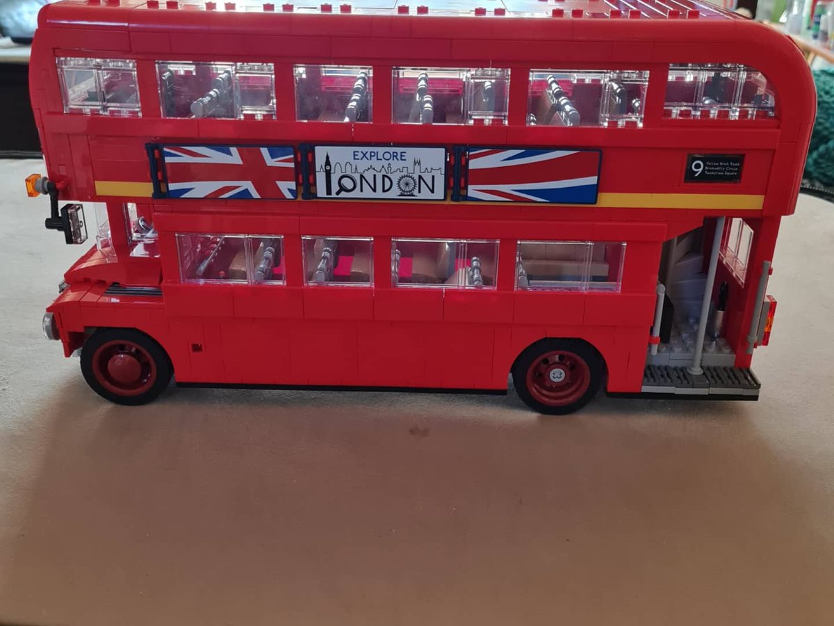 ChelseaMH98's tweet photo. After four days the Lego London Bus is done. This was nice and relaxing build. That's all the lego sets I got for my birthday built.
#lego #legocreatorexpert #legolondonbus #lego10258 #legofan #legobuild #legoaddict #legoaddiction #legophoto #legopicture #legophotography https://t.co/lQV6RY7m1S