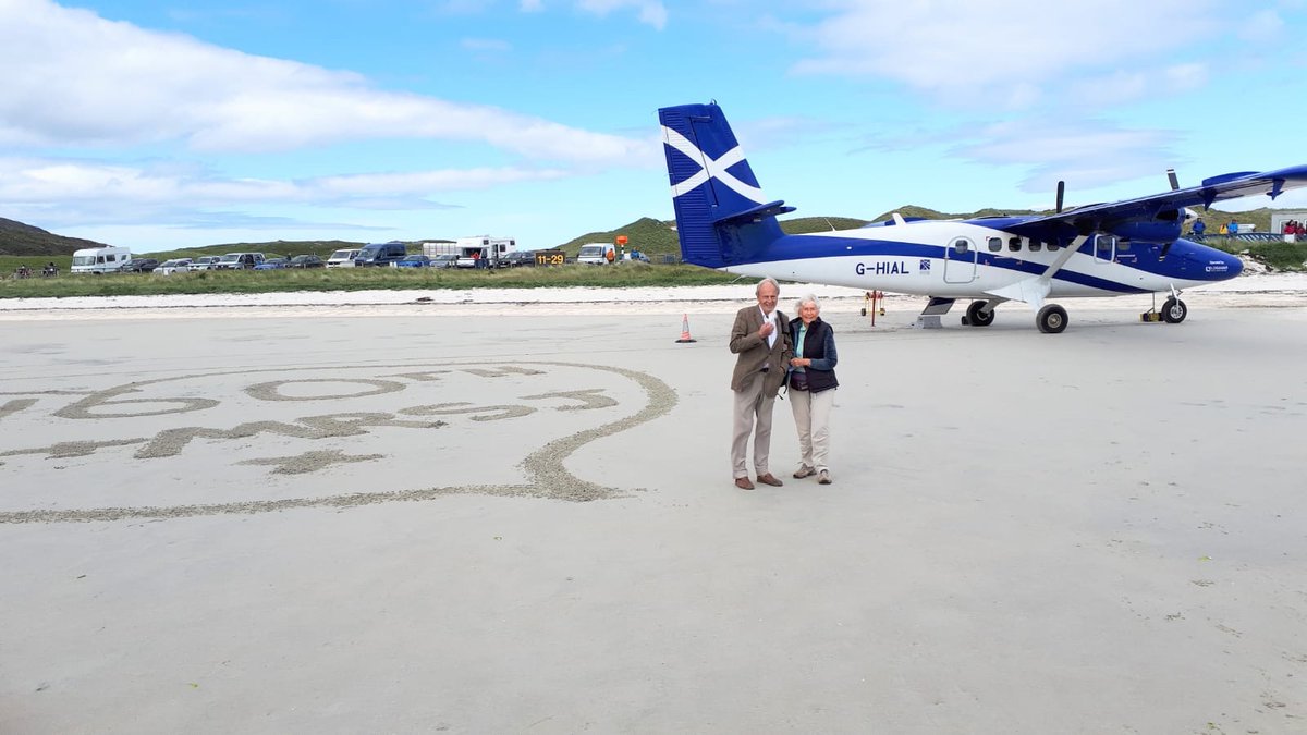 lornabjack's tweet image. Well you’ve just gone and done it again @BRRAirport ❤️ Romance Central! Friend’s parents flying in to Barra to celebrate their diamond anniversary. @FlyLoganair pilot, crew &amp;amp; pax joining in to celebrate a special landing. Such pride in my @Hial_Airports colleagues 🥰 #FlyHIAL