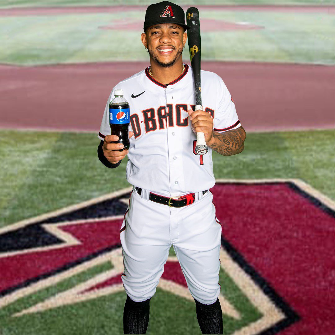 Ya participaste en el programa de recompensas Fry’s D-backs Rewards? Ahora tienes la oportunidad de canjear diferentes premios, como mi bat autografiado por mi. ¡Visita tu tienda local de Fry’s para participar! #ad