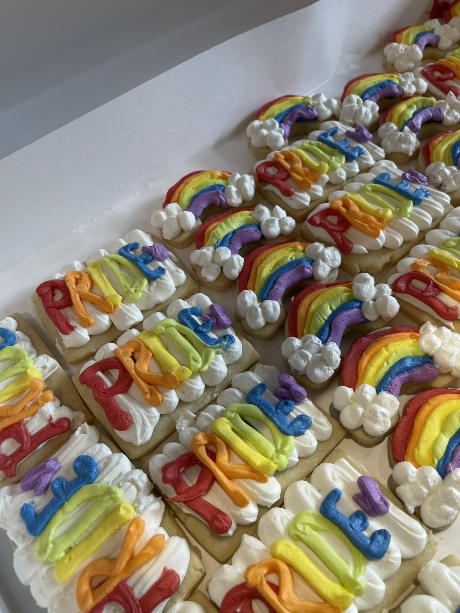 #Pride at #T1072 ! 🌈

#LOVEisLOVE  #PrideMonth2021