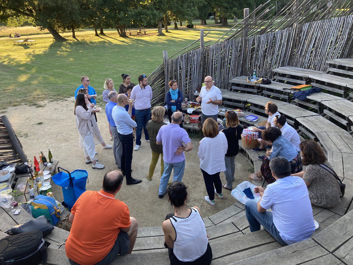 BrunoBonnellOff's tweet photo. J'ai tenu à remercier personnellement les équipes des listes #AURALP.
Étape 2 : l’Isère et la Drôme.
Un nouveau chapitre de la Renaissance à suivre.
#AURALP https://t.co/RHOQ2HxY5m