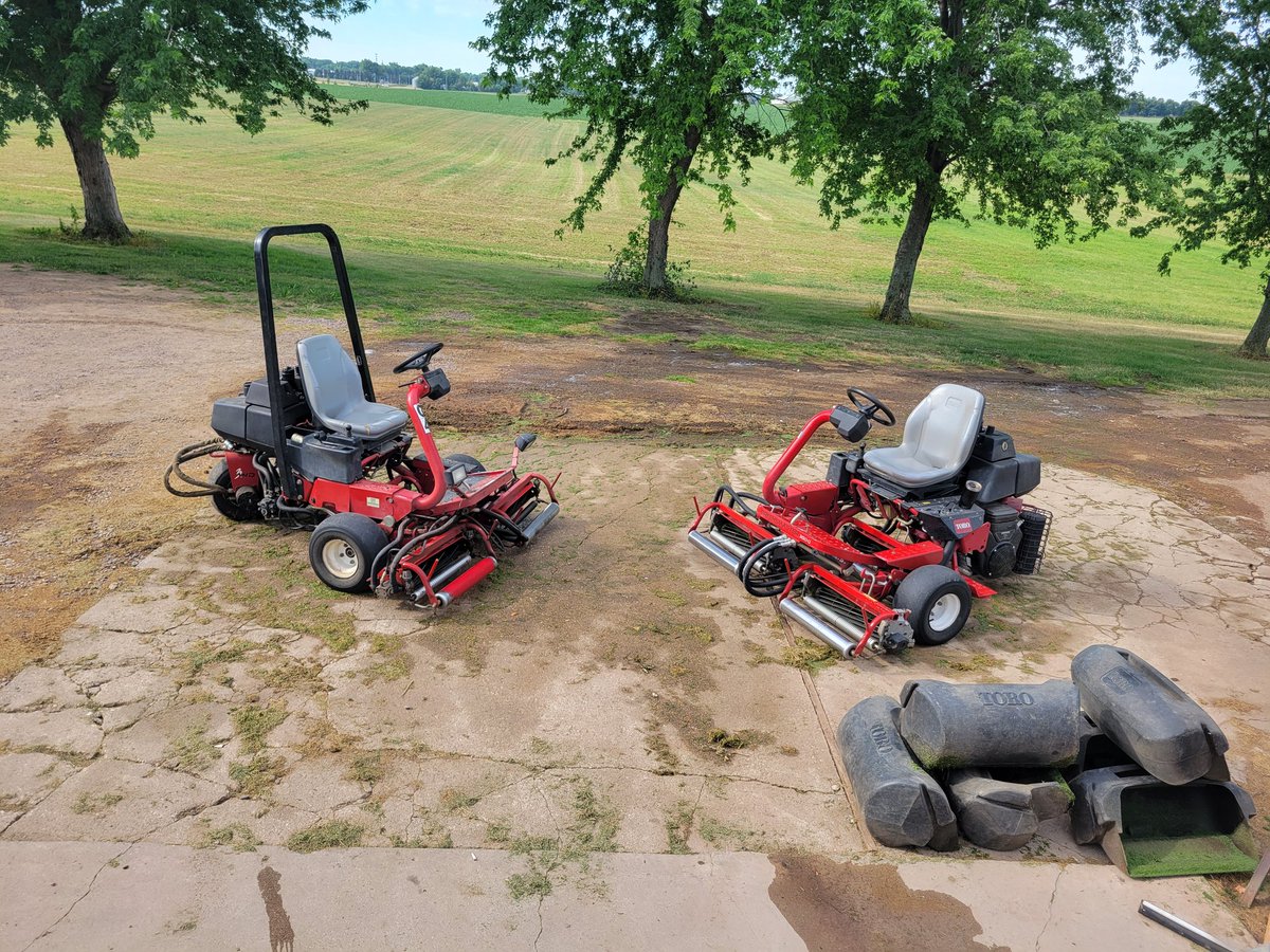 Corymeyer55's tweet image. These two play well together!!  #RHCC #TORO @lubbs_mowerguy