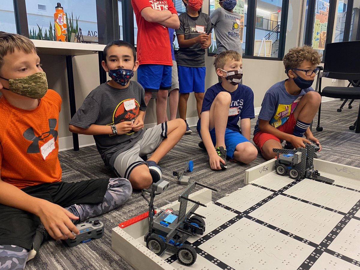 FishersMPG's tweet photo. Our campers had a ton of fun building robots and learning about STEM at our Robotics Camp! 🛠 https://t.co/JnunUrcd77