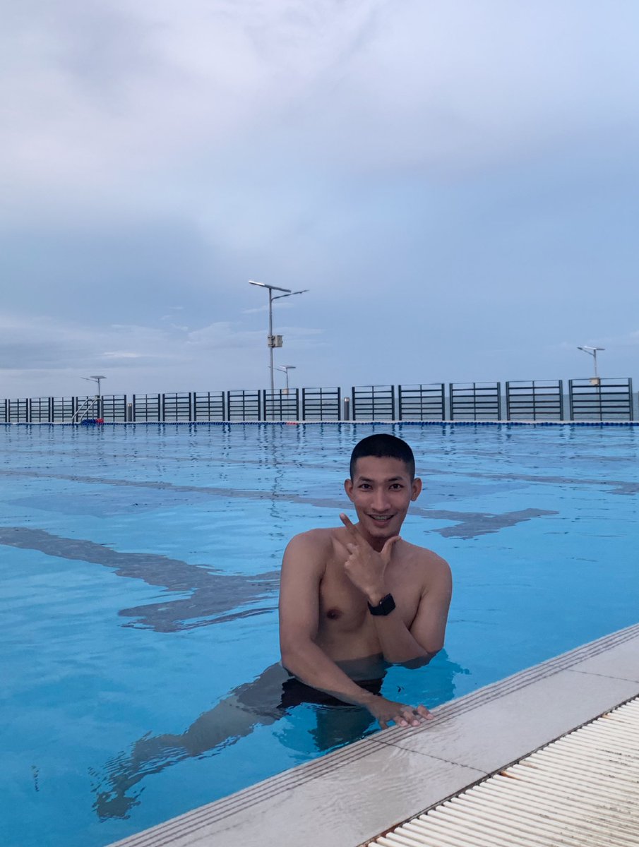 rangsan071's tweet photo. ผมหล่อไหมครับ 🤪 https://t.co/RxTFWrVTV3