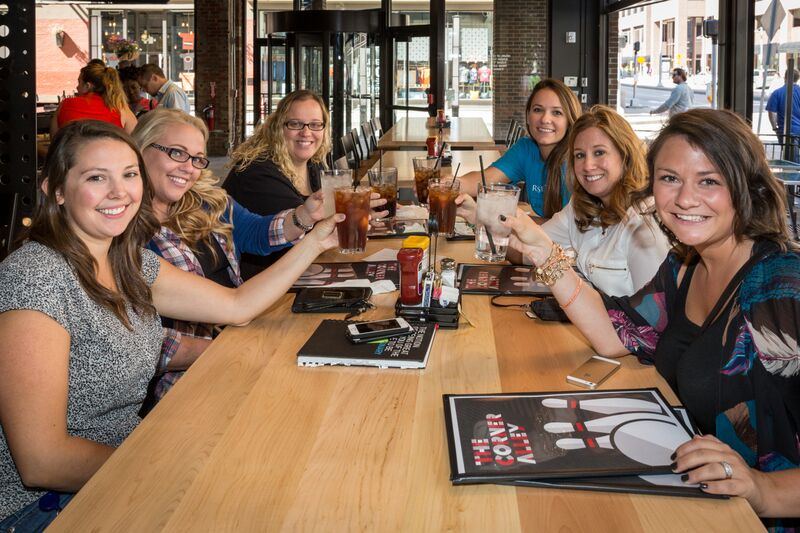 Cheers to the weekend 🍻 

#gofourth #thisiscle #tgif #itstheweekend #summer