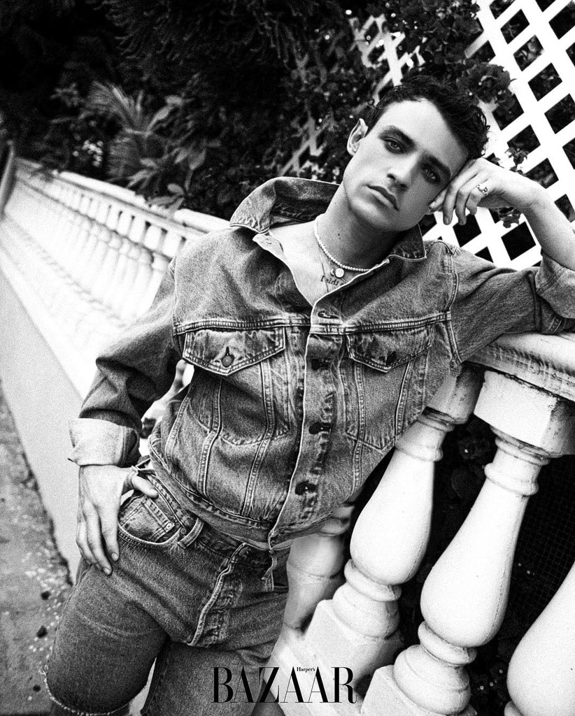 E4vGlj4XwAQPH5m?format=jpg&name=medium