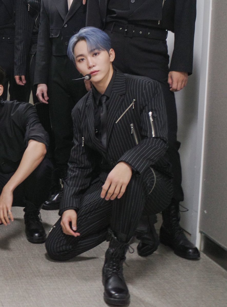 kidmingyu's tweet photo. also im ??? seungkwan suddenly put on his anyone perf costume?1??1 just how😭😂😭😂😭 https://t.co/pDeL9qfh4d