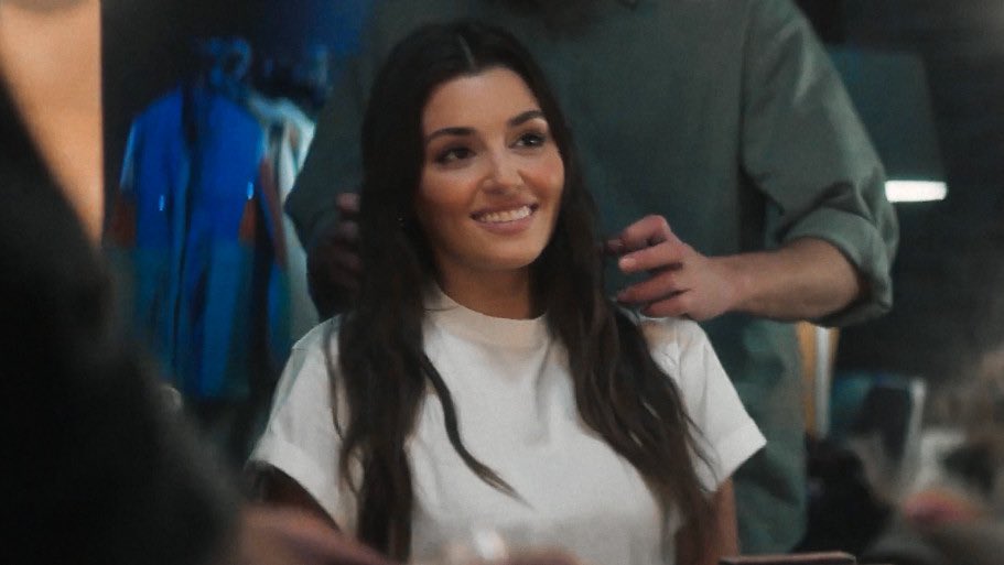 maktubedser's tweet photo. “These reminded me that by accepting the things I cannot change, I must use my power to change the things I can.” 
— #HandeErçel #kahraman4381 https://t.co/6Vdj0dMl5X