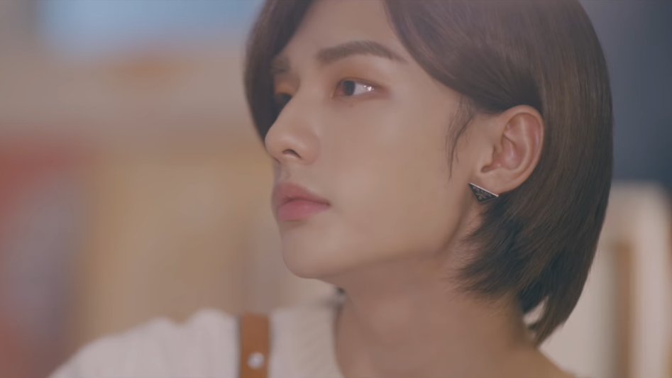 yslcheol's tweet photo. HWANG HYUNJIN IS IN THE MV. THE SONG IS OT8. https://t.co/YBJF6VSNZO