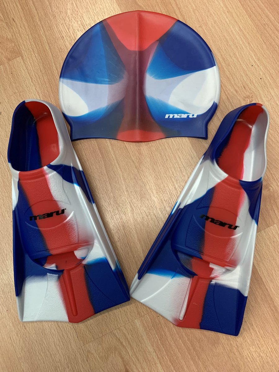 Get patriotic with these limited edition Maru training find and hat. Full size run of fins available