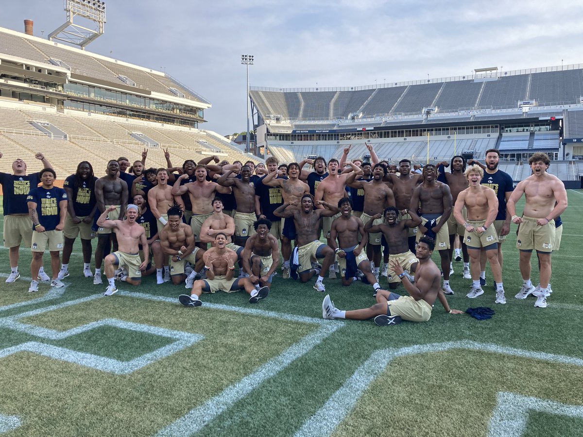 Such a Great Team Day Today! 

Love How We’re Working! 

The Bear and Lion Lift: ✅
<a href="/GeorgiaTechFB/">Georgia Tech Football</a>