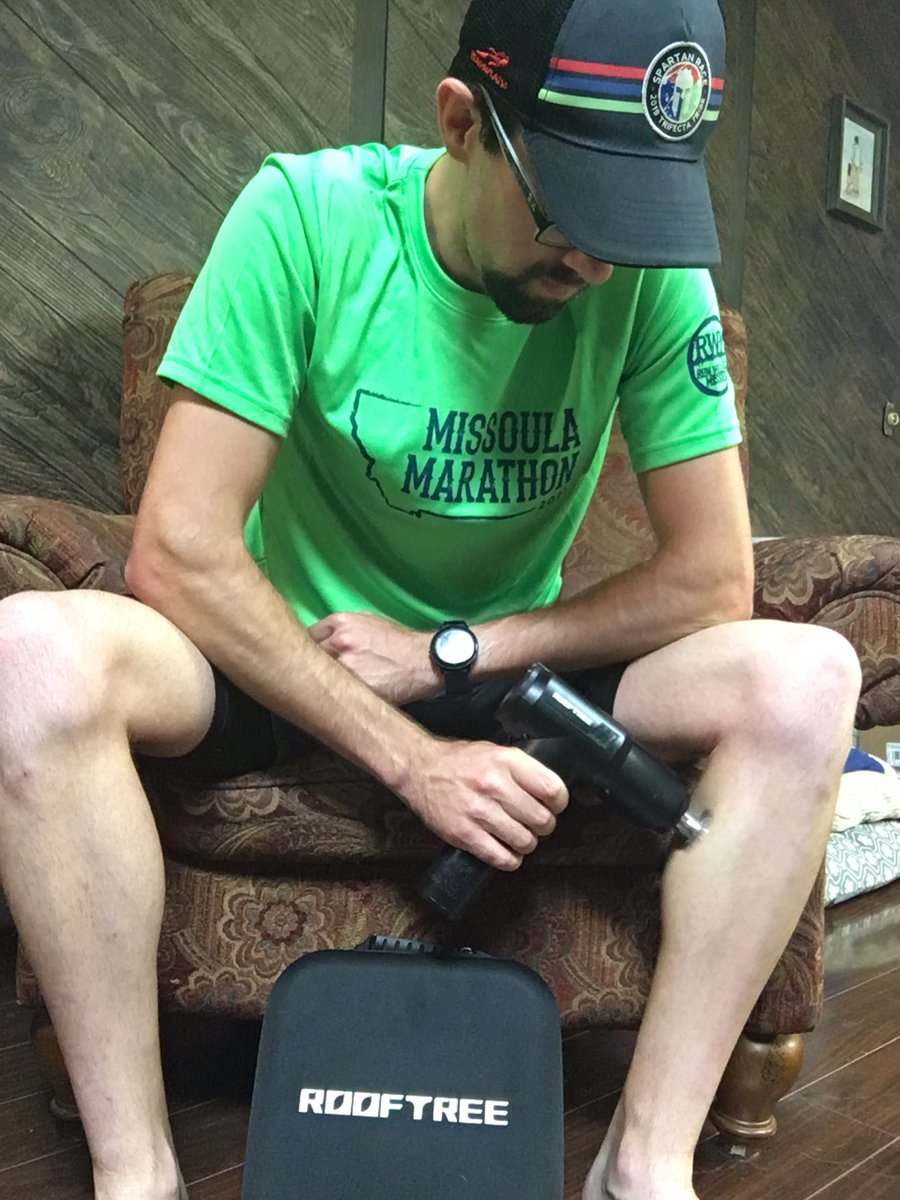 runningtennman's tweet photo. Want a free massage gun? Check out my latest post on IG (@therunningtennman) to enter. Deadline is tonight! 
#massagegun #runrecovery #giveaway #contest #freegear #runners https://t.co/0FnS6lRPmZ