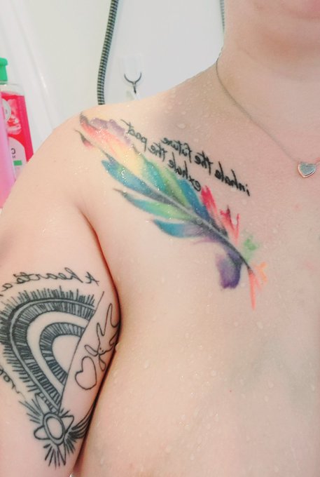 Body art. ❤❤✌ #tattoos #lifequotes #HowlsMovingCastle #naturelovers https://t.co/1TglxJCgrV<a href="/tag/tattoos"class="tags">#tattoos</a><a href="/tag/lifequotes"class="tags">#lifequotes</a><a href="/tag/howlsmovingcastle"class="tags">#HowlsMovingCastle</a><a href="/tag/naturelovers"class="tags"><span>#naturelovers</span></a>