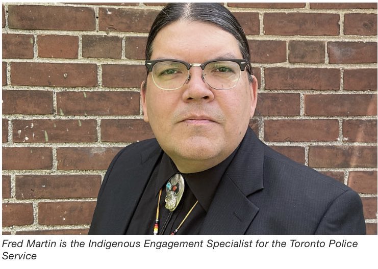 TPS_Inclusion's tweet photo. Meet Fred Martin, the @TorontoPolice Indigenous Engagement Specialist. 

Learn more about Fred, his role, and why he decided to join the Service: https://t.co/Cb4Kjl64OQ https://t.co/KL6R5DNr8O