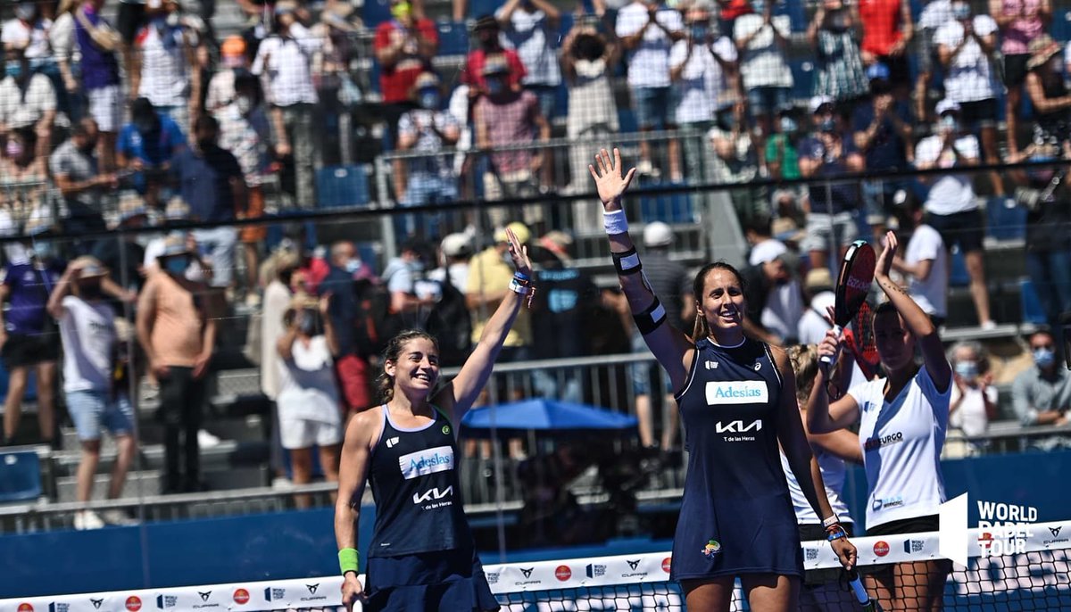 AleeeeSalazar's tweet photo. A SEMIS✊ Bien sufrido equipo🥵🛶 Bravooo @gemmatriay @rodri_ovide queremos más ⚔️🔥 Mañana a seguir vaciándonos en cada punto en este escenario tan precioso🤩🏟
¡ VAMOS TRIAZAR🔱 ! 
#WPTValladolidMaster🎓  #MuchoFlow https://t.co/VqtAojrPA2