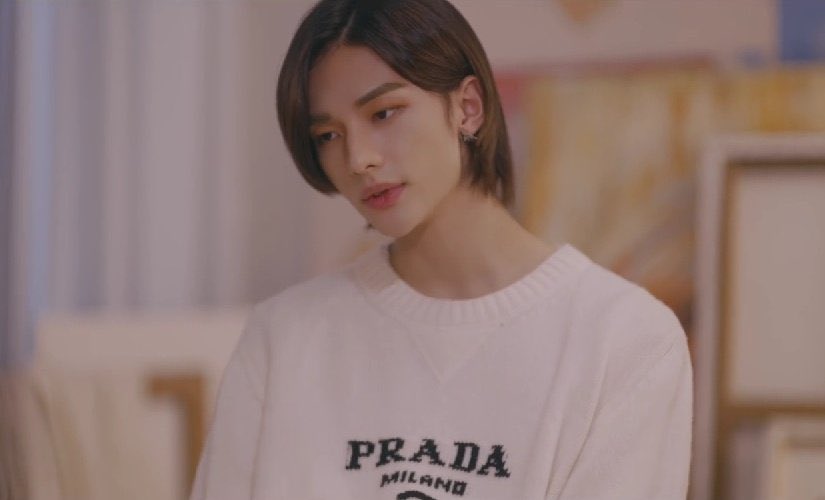 seungstatlon's tweet photo. HYUNJIN HSHEBEJEJEJ https://t.co/uY1TgnNNnV