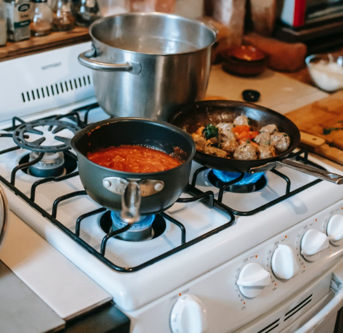 HelloKisafi's tweet photo. Life can get easier if you chose to get your cooking gas delivered at your doorstep. https://t.co/IpcpntYXdB https://t.co/Xgo0NyiUvN