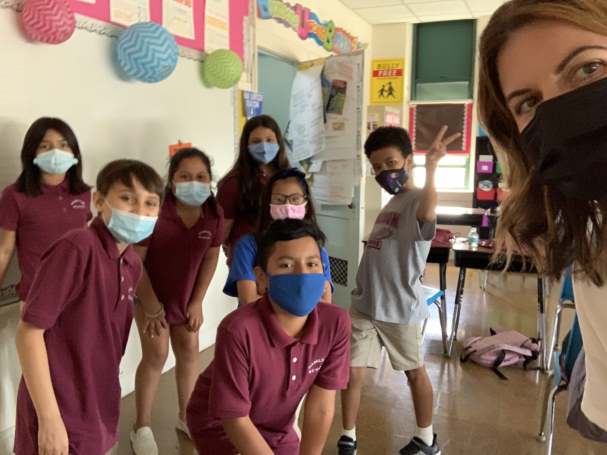 336Hamilton's tweet photo. Last Day @HAMintermediate!  🤩🥳 https://t.co/aAFLY4vKvM